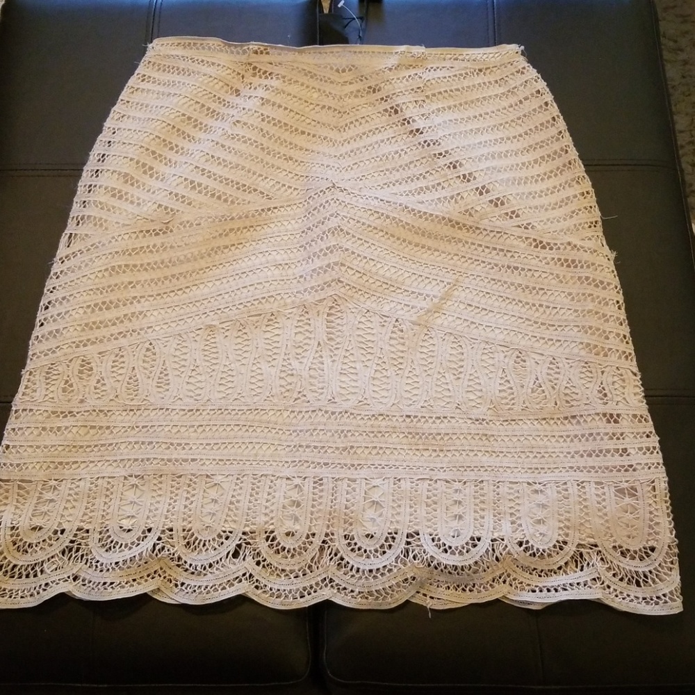 Willi Smith skirt cream color, size 14